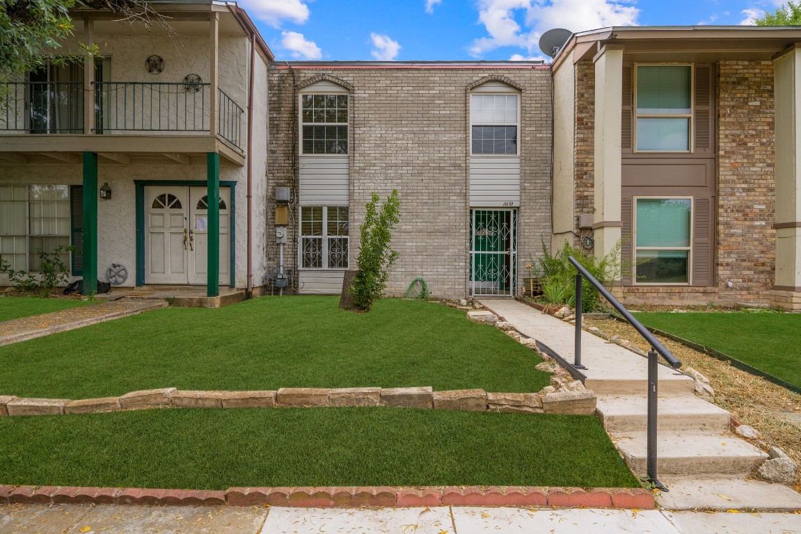 Spring Manor St, San Antonio, TX 78249