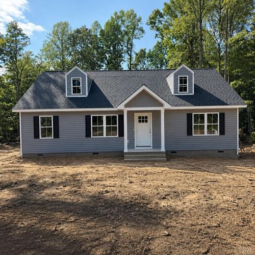 141 Reynolds Dr, Rustburg, VA, 24588-3444 | Card Image
