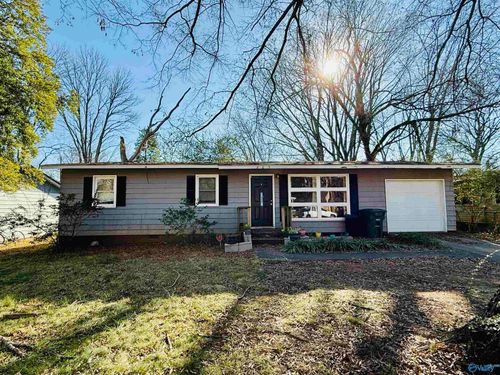 605 Kennan Rd Nw, Huntsville, AL, 35811-1216 | Card Image