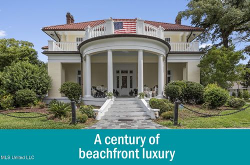 923 E Scenic Dr, Pass Christian, MS, 39571-4701 | Card Image