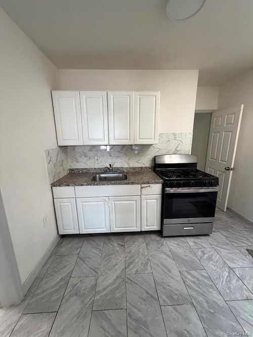 21519 Jamaica Jamaica, New York, NY, 11428 | Card Image