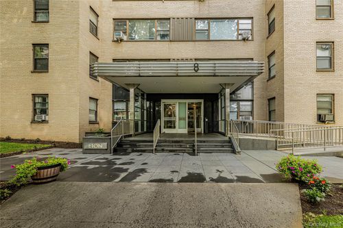 16b-8 Fordham Oval, New York, NY, 10468 | Card Image