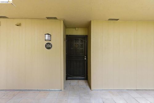 apt-104-1453 Neotomas Ave, Santa Rosa, CA, 95405 | Card Image