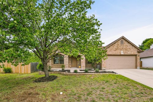 242 Wildwood Dr, Georgetown, TX, 78633-5167 | Card Image
