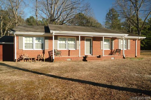 3419 Brunswick Rd, Emporia, VA, 23847-7822 | Card Image