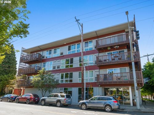 301-3970 N Interstate Ave, Portland, OR, 97227-1082 | Card Image