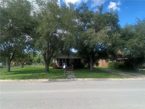 534 W Rodriguez Ave, Raymondville, TX, 78580-2457 | Card Image