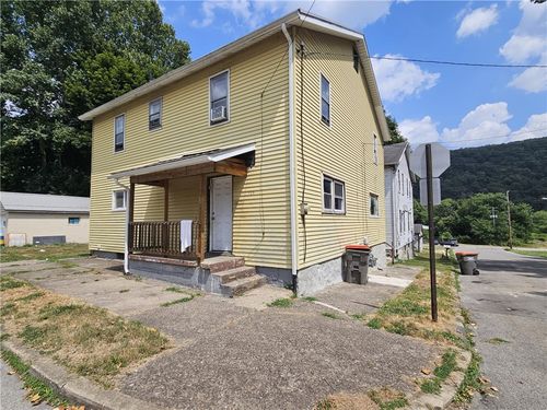 120-118 15th St, Beaver Falls, PA, 15010-4143 | Card Image