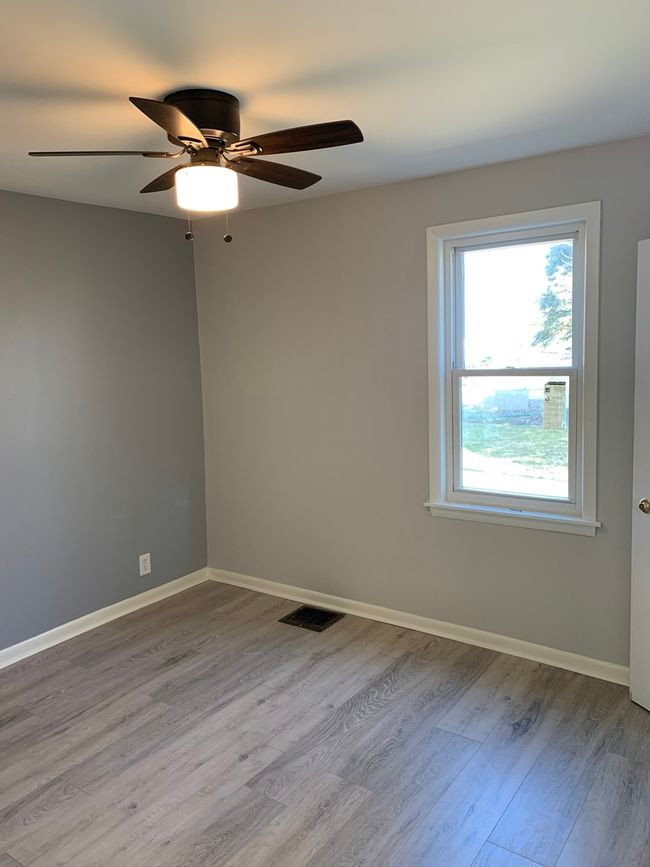 16727 Dixie Hwy, House other with 2 bedrooms, 1 bathrooms and 2 parking in Hazel Crest IL | Image 20