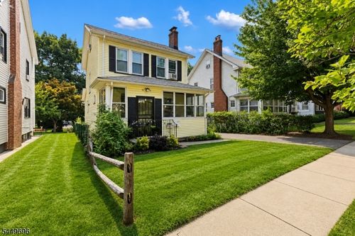 4 James Ct, West Orange, NJ, 07052-6201 | Card Image