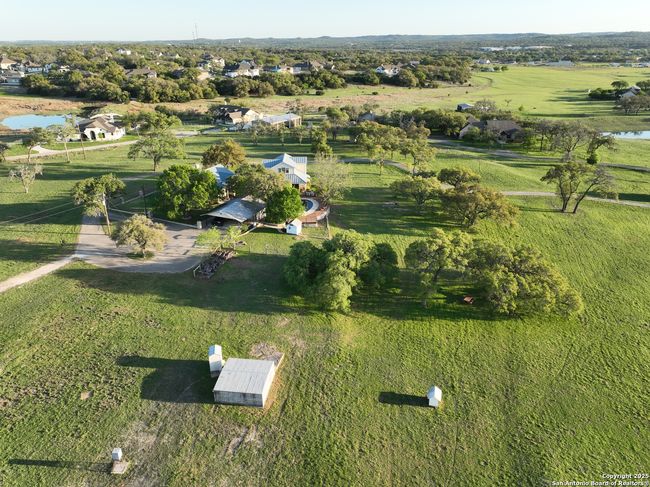 70 Cleo Ln, House other with 4 bedrooms, 4 bathrooms and null parking in Boerne TX | Image 74