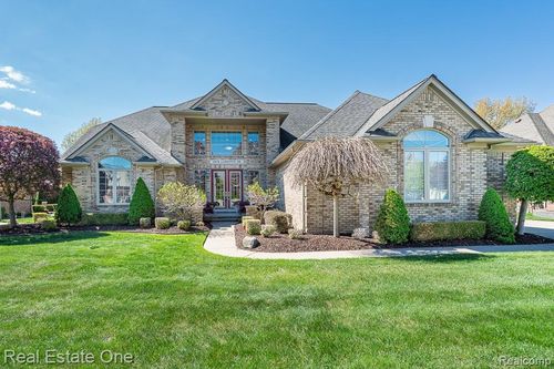 14278 Larkspur Drive, Shelby Charter Township, MI, 48315 | Card Image