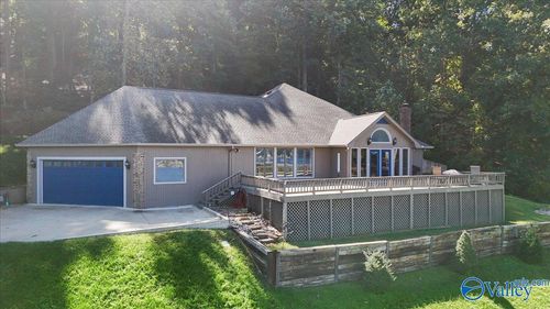 3018 Woodvue Rd S, Guntersville, AL, 35976-2609 | Card Image