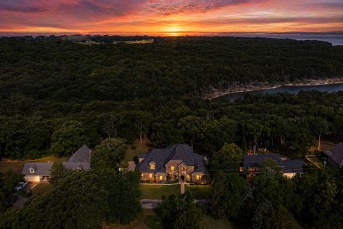 700 Coffee Cir, Pottsboro, TX, 75076-3172 | Card Image
