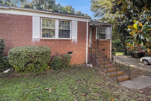 1750 Lisbon Dr Sw, Atlanta, GA, 30310-4733 | Card Image