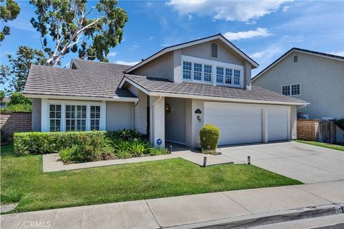 4 E Trenton, Irvine, CA, 92620-2651 | Card Image