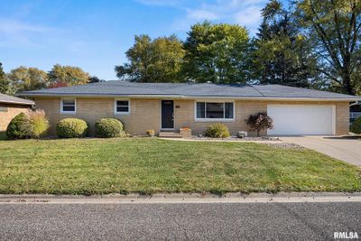 104 Eastshore Drive, House other with 4 bedrooms, 2 bathrooms and null parking in Morton IL | Image 2