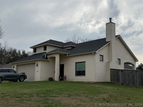 801 Ridgecrest St, Ardmore, OK, 73401-3445 | Card Image