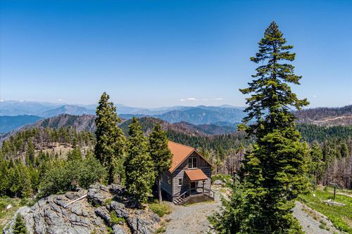10600 Titlow Hill Rd, Blue Lake, CA, 95525 | Card Image