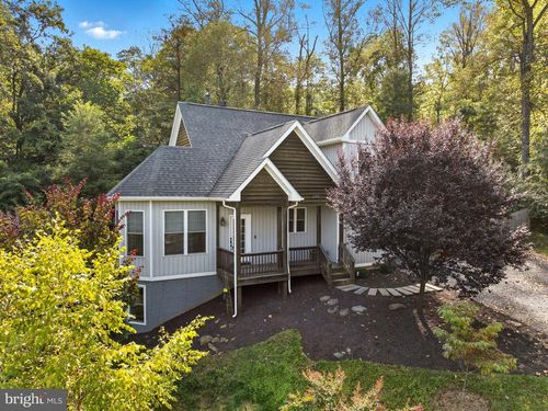 540 Mcdonalds Farm Rd, LINDEN, VA, 22642-5971 | Card Image