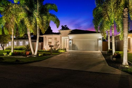 717 Ne 22nd Dr, Wilton Manors, FL, 33305-2227 | Card Image