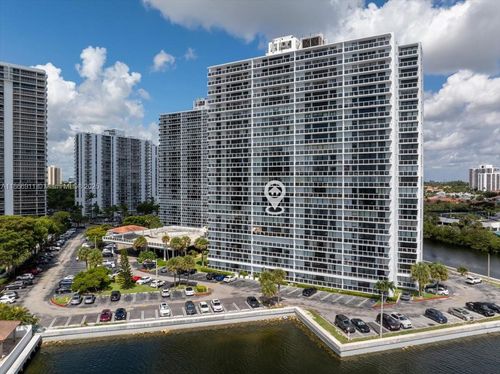 apt-746-20515 E Country Club Dr, Aventura, FL, 33180-3043 | Card Image