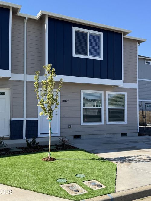 7887 Houston Loop, White City, OR, 97503 | Card Image