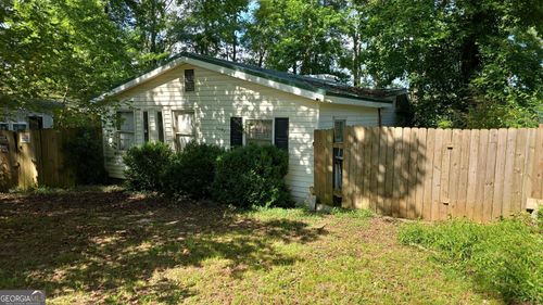 143 Weavers Lake Front Rd, Jackson, GA, 30233-6101 | Card Image
