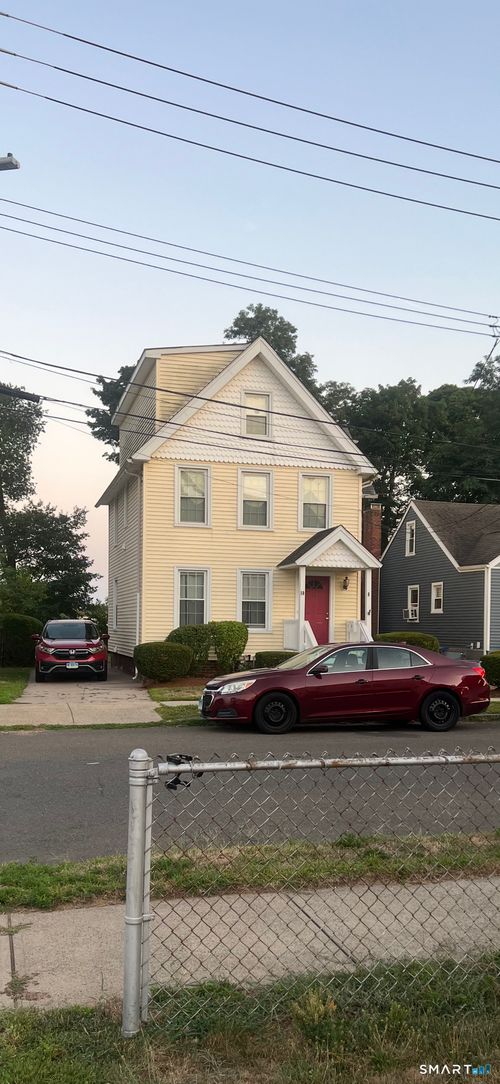 8 Prospect Pl, West Haven, CT, 06516-4755 | Card Image