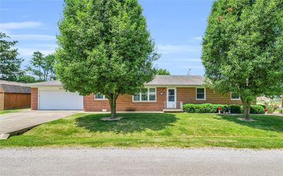 303 S Missouri Street, House other with 3 bedrooms, 2 bathrooms and null parking in Greenup IL | Image 1