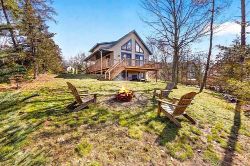 W8510 Lake Point Ct, Oxford, WI, 53952 | Card Image