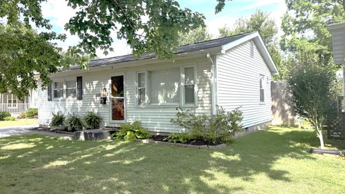 506 N Indiana Ave, Salem, IL, 62881-1113 | Card Image