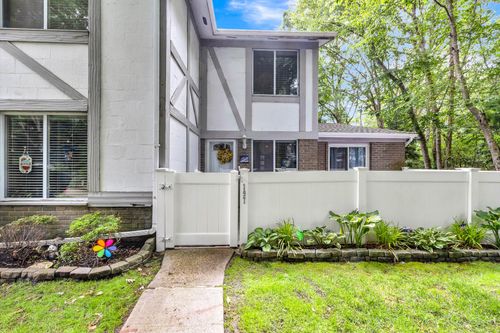 197 Birchwood Rd, Medford, NY, 11763-1244 | Card Image