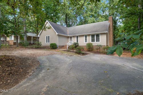 3304 Wade Ave, Raleigh, NC, 27607-4124 | Card Image