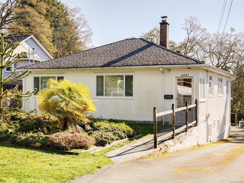 3551 Doncaster Dr, Victoria, BC, V8P3W2 | Card Image
