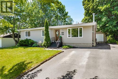 160 Tilley Dr, Fredericton, NB, E3B5L1 | Card Image