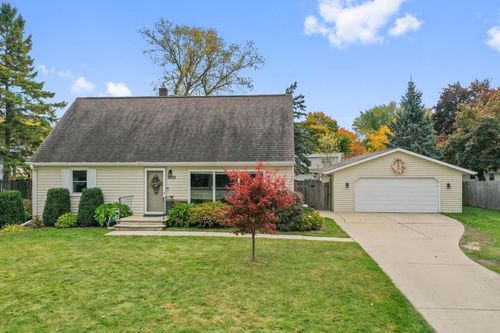 3032 Humboldt Road, Green Bay, WI, 54311 | Card Image