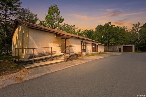 240 N George St, Mount Ida, AR, 71957-9476 | Card Image