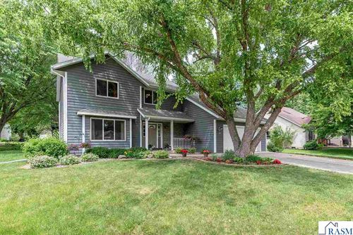 305 Chancery Ln, Mankato, MN, 56001-4112 | Card Image