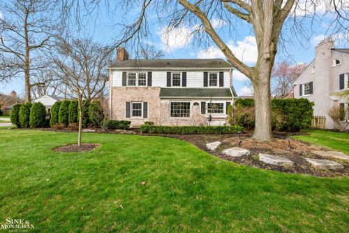 1101 Grayton Street, Grosse Pointe Park, MI, 48230 | Card Image