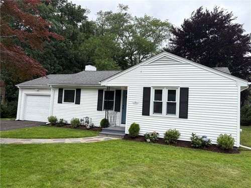 76 Beverly Rd, Riverside, RI, 02915-1805 | Card Image