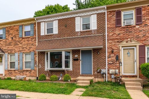106 Providence Ave, DOYLESTOWN, PA, 18901-5847 | Card Image