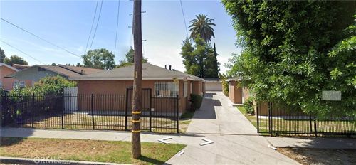 320 W Laurel St, Compton, CA, 90220-3113 | Card Image