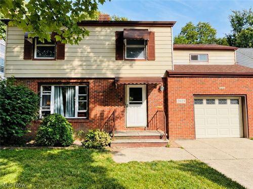 2025 Wrenford Rd, South Euclid, OH, 44121-3150 | Card Image