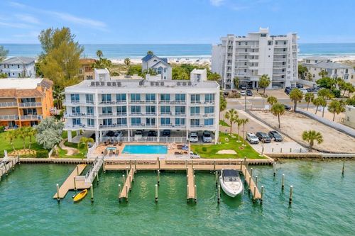 202e-10091 Gulf Blvd, TREASURE ISLAND, FL, 33706-4806 | Card Image