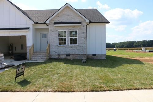 230 Harvest Moon Dr, Clarksville, TN, 37043-2738 | Card Image