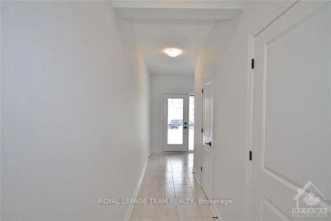1010 Brian Good Ave, House other with 5 bedrooms, 4 bathrooms and 2 parking in Manotick ON | Image 4