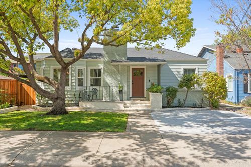 938 50th St, Sacramento, CA, 95819-3518 | Card Image