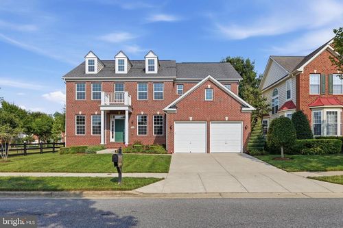 2700 Lake Forest Dr, UPPER MARLBORO, MD, 20774-8854 | Card Image