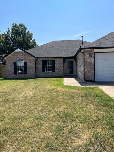 11008 E 120th Street N, House other with 4 bedrooms, 2 bathrooms and null parking in Collinsville OK | Image 1